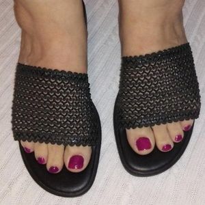 Aerosoles Black Mesh Comfy Sandals